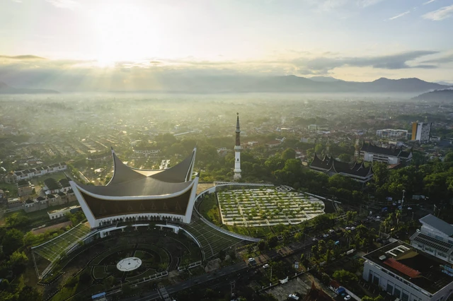 West Sumatra Emerges as a Leading Muslim-Friendly Travel Destination