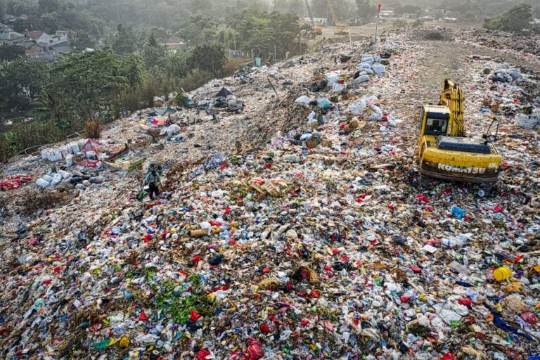 The Global Plastic Treaty Fails Again – What Does It Mean for the Planet?