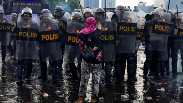Flashback: Women, Workers, and the August 28 Protest in Jakarta