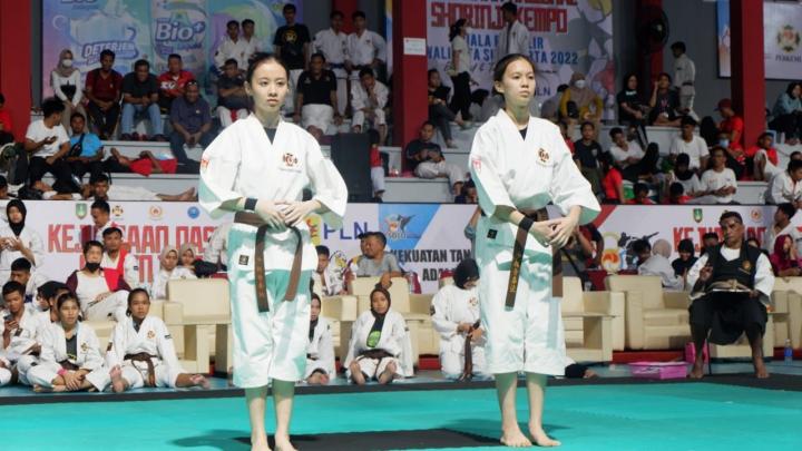 Nayla dan Naura, Putri Mantan Ketua Umum PB PERKEMI H. Saifudin Aswari Rivai, S.E. Ikuti Kejuaraan Dunia Shorinji Kempo di Tokyo Jepang