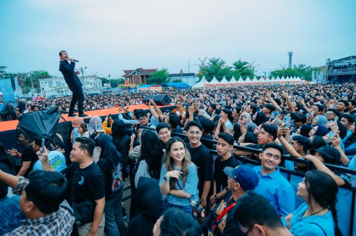 Gandeng Dewa 19 , Relawan Prabu Tarik Simpati Anak Muda