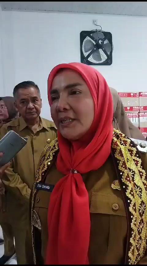 Walikota H.Eva Dwiana Resmikan Gedung UPT Instalasi Farmasi Kota Bandar Lampung 