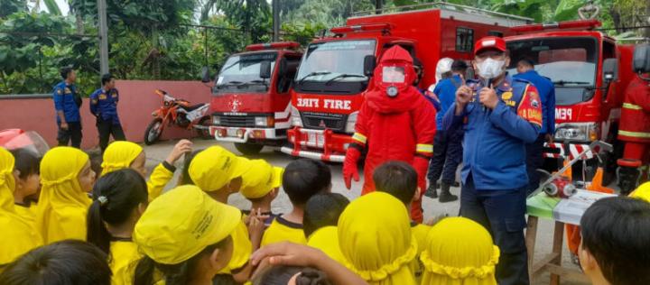 Dinas Damkar Lampung Selatan Terima Kunjungan Edukasi TK Darma Wanita Persatuan Kalianda