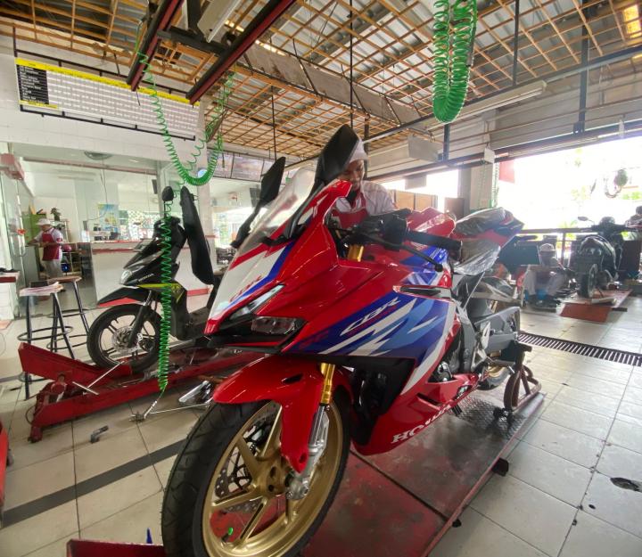 Tips Jitu Menghadapi Macet Untuk Motor Kopling 