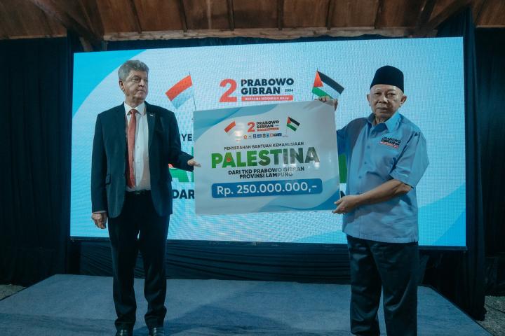 Ketua TKD Prabowo - Gibran Lampung Serahkan Bantuan 250 Juta Untuk Palestina  