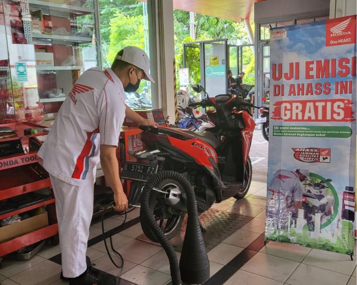 Sudahkah Motor di Cek Emisi ? ini Manfaatnya Untuk Motor Dan Lingkungan 