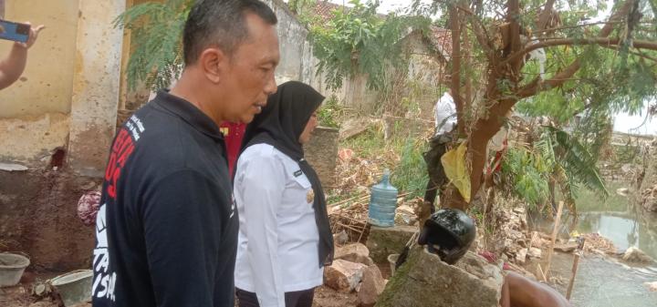 Tinjau Perbaikan Talud Sungai, Wali Kota : Antisipasi Banjir Terjadi Lagi Kedepannya