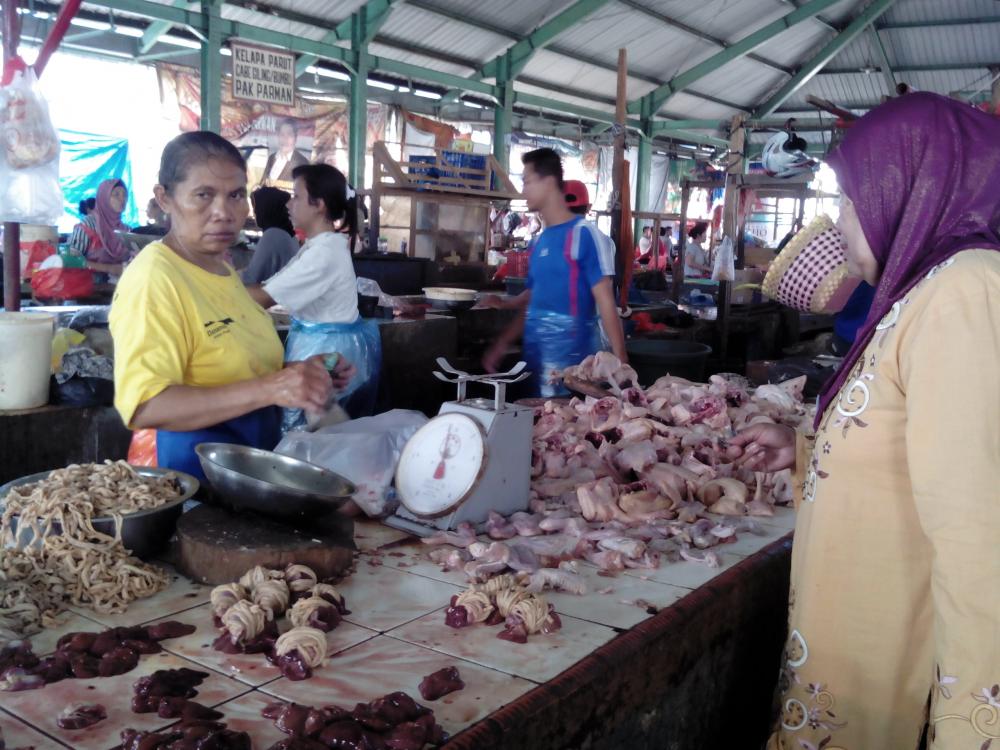 Harga Ayam Potong di  Tiga Pasar  Bandar  Lampung  Rp22 Ribu 