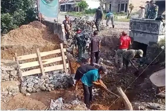 Kegiatan TNI Manunggal Membangun Desa (TMMD) Ke 120 Dibuka Oleh Bupati Lampung Selatan Nanang Ermanto 