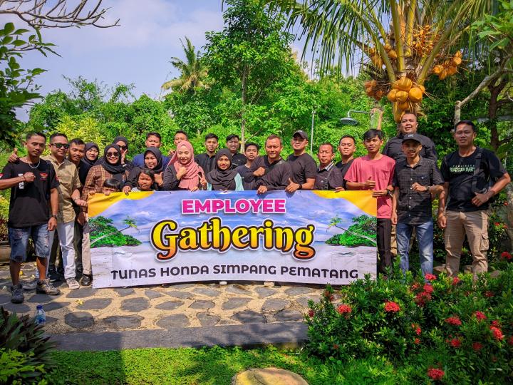 Gathering TDM Simpang Pematang, Serunya Tukar Kado, Game Grill Bareng, Karoke dan Wisata  