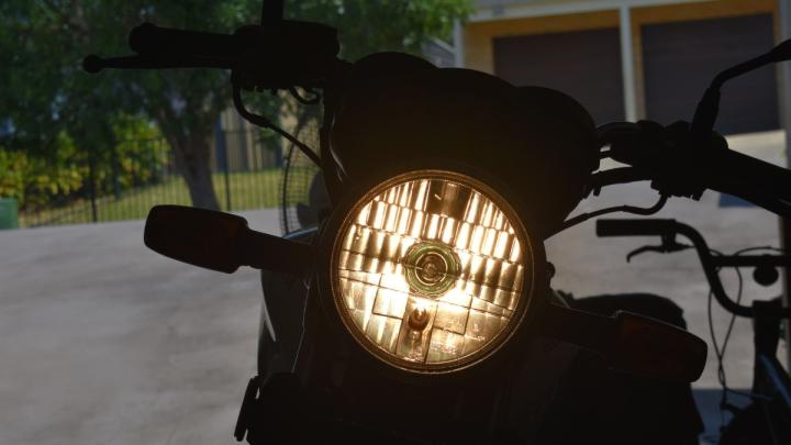 Ini Biang Kerok Penyebab Lampu Motor Sering Putus 