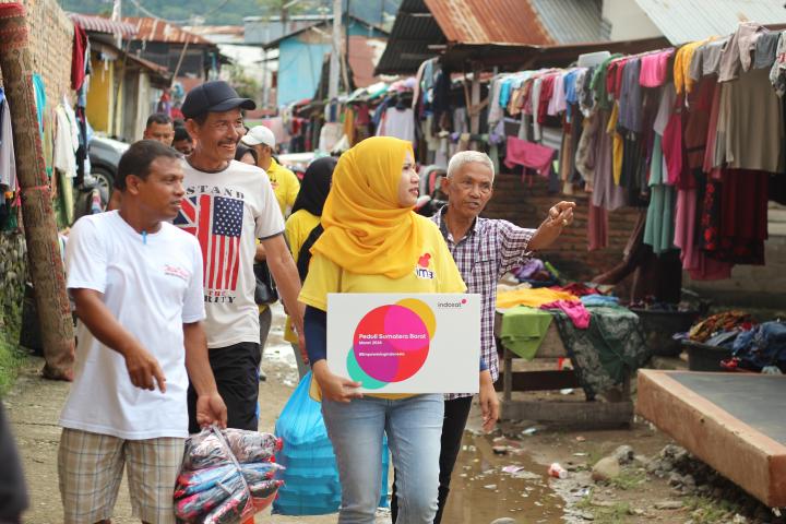 Peduli Tanggap Darurat Banjir Padang Sumatera Barat, Indosat Ooredo Hutchison Salurkan Bantuan Bagi Masyarakat Terdampak 