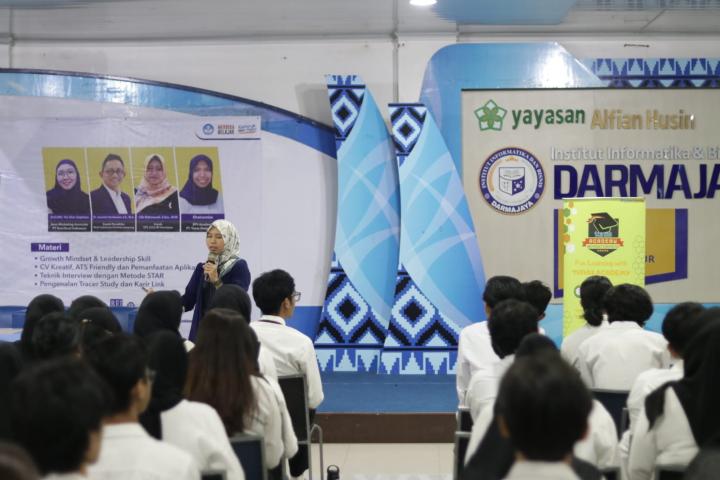 Sinergi Bagi Negeri, TDM Jadi Narsum di Pelatihan Soft Skill Darmajaya 