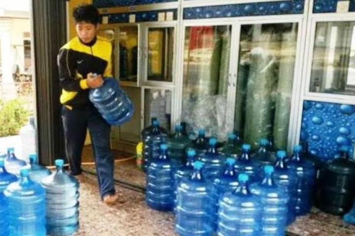 Pelaku Usaha Depot Air Minum, Minta Produsen Galon Sekali Pakai Buktikan Iklan Yang Sudutkan Galon Yang Polikarbonat 