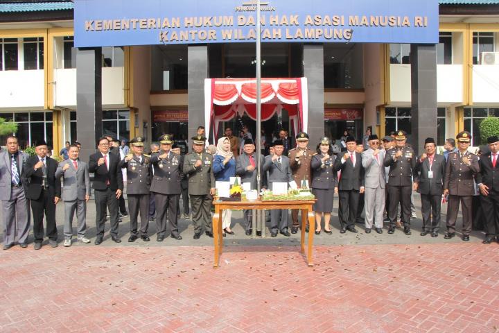 Peringatan HUT ke 78 Hari Kemenkumham,Kantor Wilayah Kementerian Hukum dan HAM Lampung Gelar Upacara Bendera dan Tasyakuran 