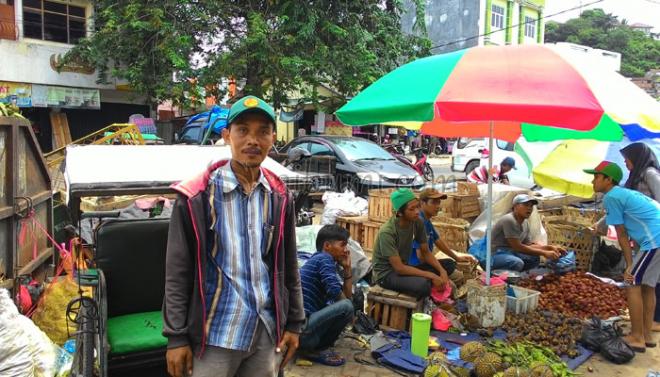 Pedagang di  Pasar  Tradisional Bandar  Lampung  Keluhkan 