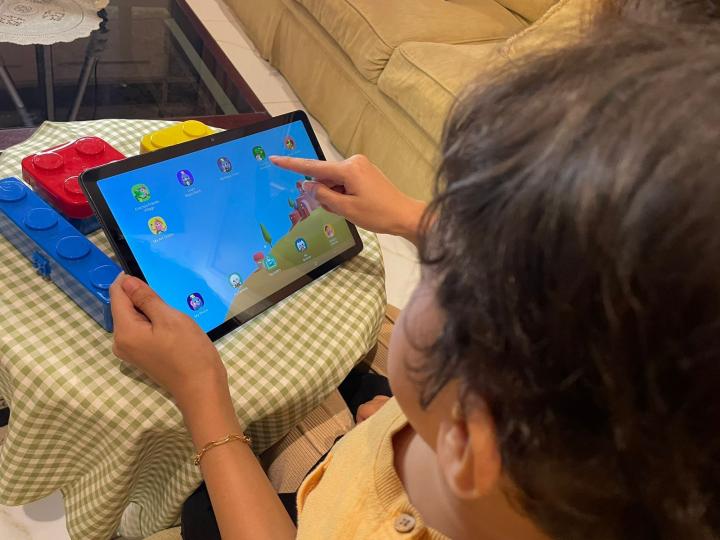 Parents, Yuk Simak Tips Penggunaan Gadget Dari Psikolog 