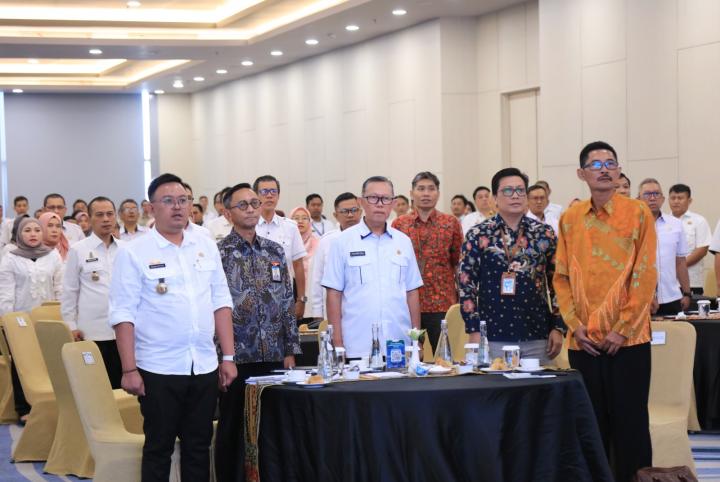 Sekdaprov Fahrizal Buka Raker Forum Investasi Lampung 2024 