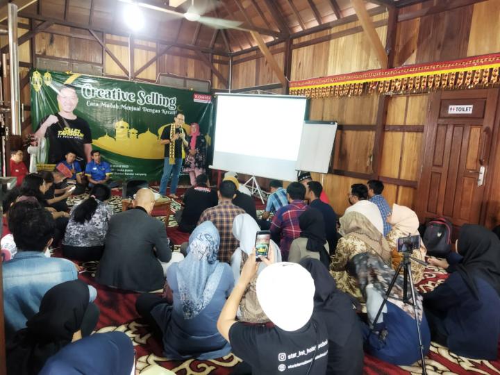 Komunitas Profesi Sales Indonesia (Komisi) Lampung Gelar Sales Gathering on Ramadhan (Seger) 