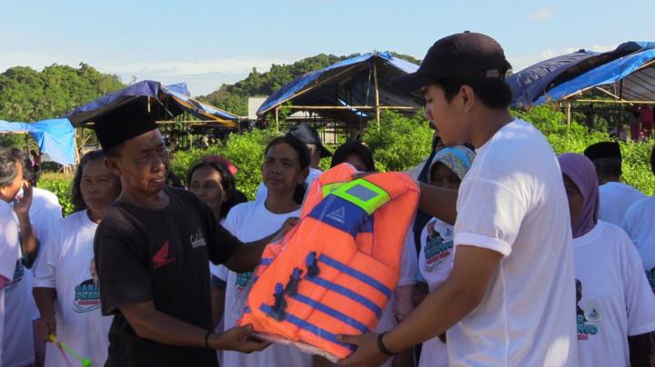 Peduli Lingkungan, Komunitas Nelayan Pesisir Lampung Ajak Warga Pesawaran Tanam Hutan Mangrove 