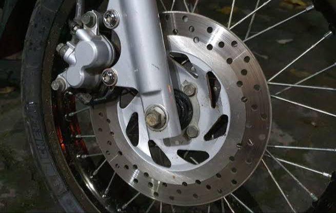 Bahaya Baut Cakram Motor Tidak Kencang 