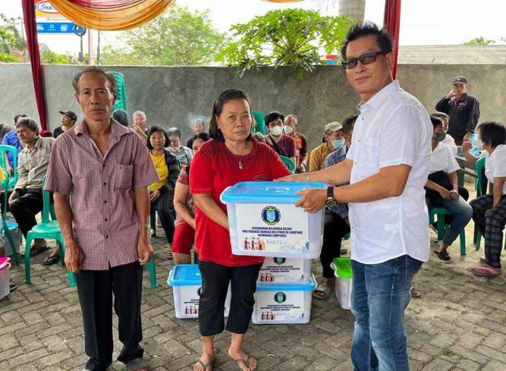 Kembang Lampung Bagikan 170 Paket Sembako di Bulan Suci Ramadan 