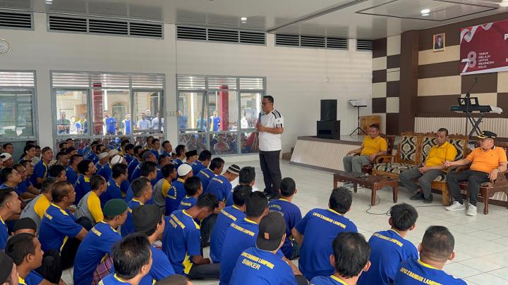 Kalapas Kelas 1 Bandar Lampung Berikan Pengarahan Kepada Seluruh Warga Binaan 