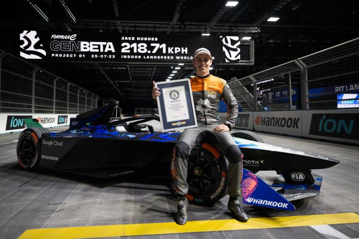 Masuk di Guinness Book of Records, Formula E Memecahkan Rekor Kecepatan dengan Ban Hankook 