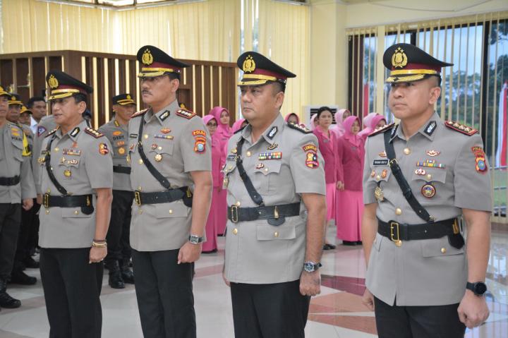 Serah Terima Jabatan Wakapolda, Kabidhumas dan Dirpolairud Polda Kepri 