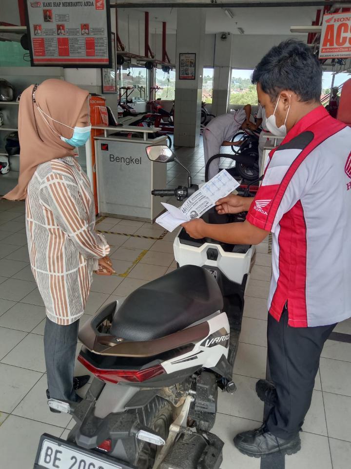 Cukup Bayar 15 Ribu, Konsumen Dapat Oli Terbaik Honda