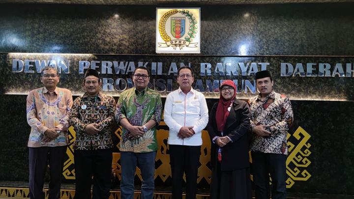 Ketua DPRD Lampung Mingrum Gumay Menerima Silatuhami Pimpinan Badan Amil Zakat Nasional (Baznas)