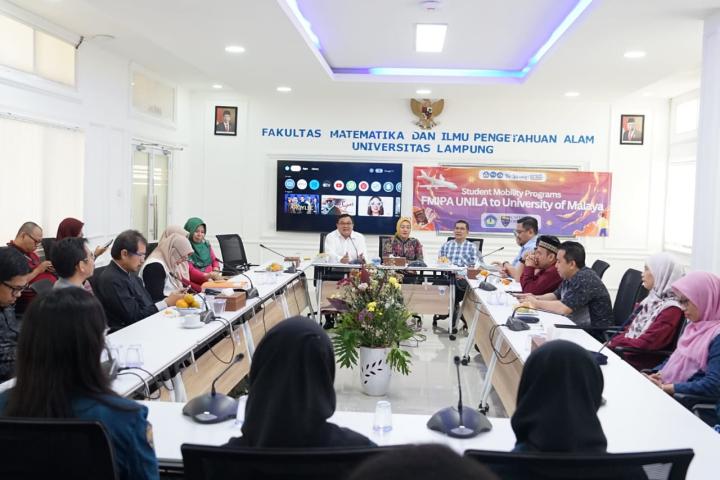 FMIPA Lepas Mahasiswa ke Universitas Malaya melalui Program Student Mobility