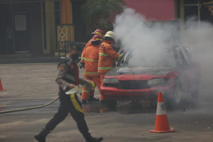 Ledakan Bom di Kantor PU Kota Bandar Lampung Quick Respon Unit Jibom Gegana Amakan TKP