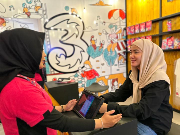 Hadirkan Konsep Gaya Hidup Digital Gen Z, Indosat Resmikan 3Store di Kota Bengkulu  