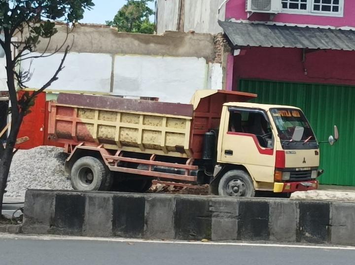 Sudah di Larang, Pembangunan Liar Langgar GSB Malah Kebut Pengerjaan