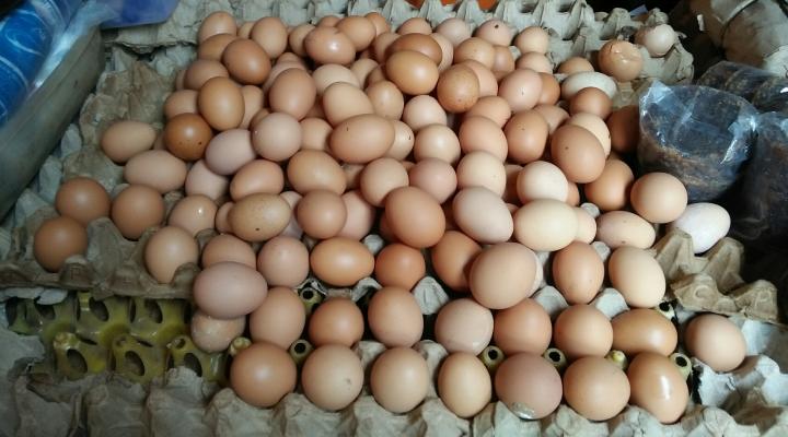 Jelang Ramadhan Harga Telur Ayam Ras Di Pasar Smep Mencapai