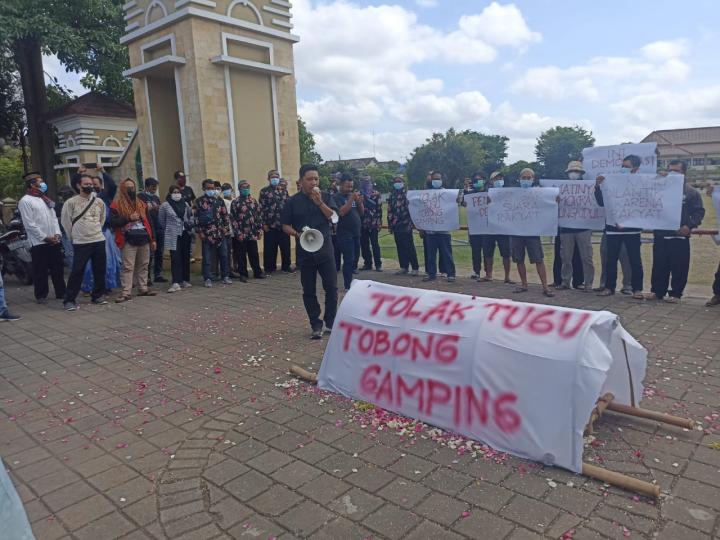 Tolak Pembangunan Tugu Tobong Gamping, Aliansi Rakyat Gunungkidul Gelar Unjuk Rasa