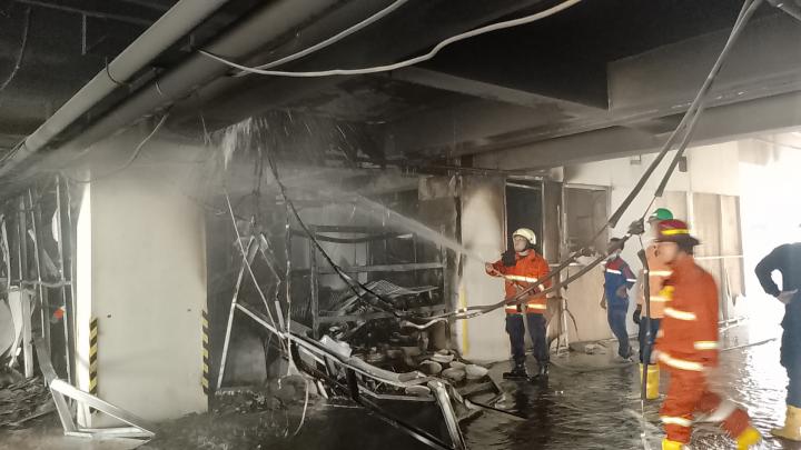 Gudang Penyimpanan Barang di Area Lampung City Mall Kebakaran 