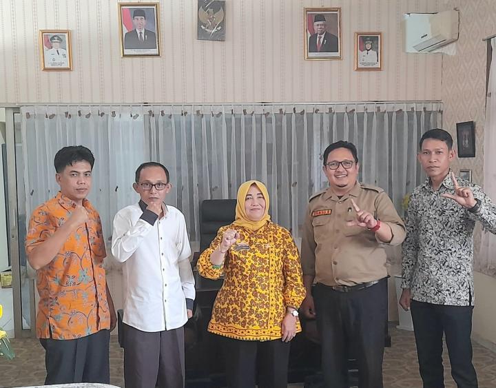 Kunjungan Ketua Forum Komunikasi Kepala Sekolah SMK Swasta Kabupaten Lampung Tengah Diterima Langsung Oleh Kabid SMK Dra. Zuraidi Kherustika, MM