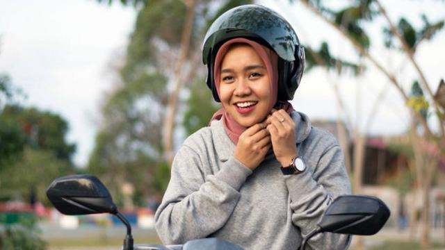 Mau Belajar Naik Motor? Lakukan Ini Biar Aman