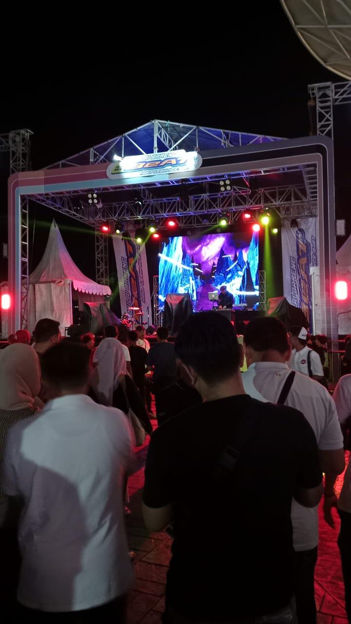 Band Batas Senja Hibur Masyarakat Dalam Event Launcing All New Honda BeAT