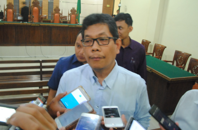 Kuasa Tiga Citrawarna Image Gilang Dituntut Tiga  Tahun Kasus Suap Bupati Lamsel Kuasa  