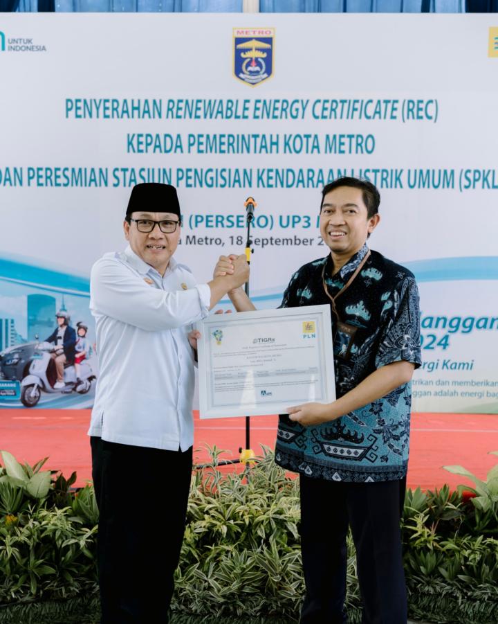 Jadi Pelopor Pengguna Energi Hijau di Lingkungan Pemda Lampung, 100 Persen Listrik di Pemkot Metro Pakai REC PLN 