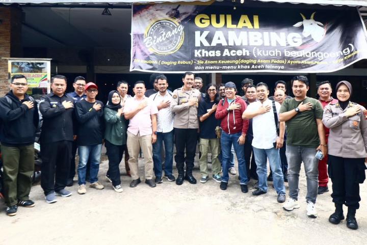 PERERAT SINERGITAS, KABID HUMAS POLDA KEPRI GELAR COFFEE MORNING BERSAMA WARTAWAN