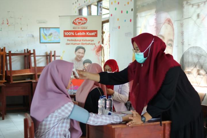 Berikan Pelatihan dan Edukasi Kesehatan, Lifebuoy Berkolaborasi dengan Pondok Pesantren Roudlatul Qur