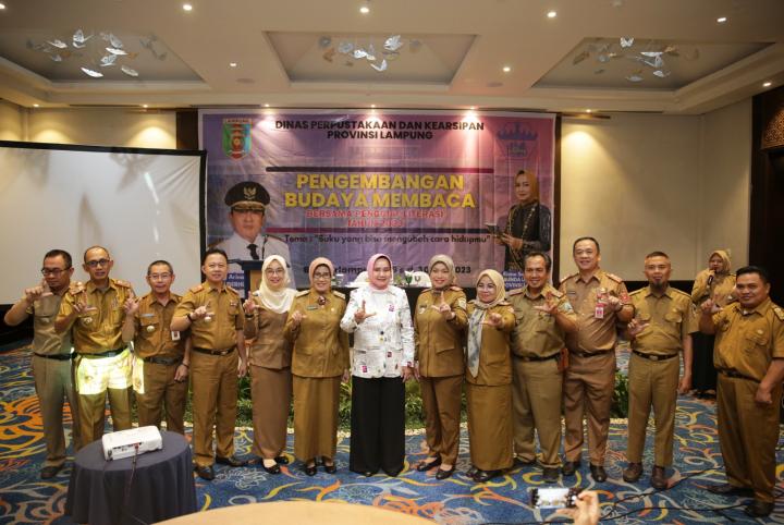 Bunda Literasi Riana Sari Arinal Buka acara Pengembangan Budaya Membaca Tahun 2023 bersama Penggiat Literasi 