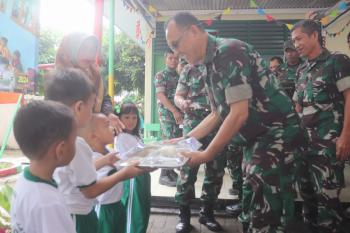 Gelar Dapur Masuk Sekolah, Kodim 0410/KBL Dukung Pemerintah Entas Angka Stunting