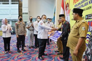 Gubernur Arinal Djunaidi Dorong BUMDes Tingkatkan Penerimaan Pajak Kendaraan Bermotor di Desa Melalui E-Samdes