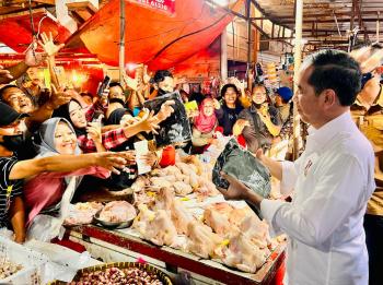 Kunjungi Pasar Natar Lampung, Presiden Tinjau Harga Komoditas Pangan