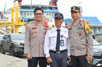 Polda Lampung Jelaskan Laut Selat Sunda Masih Normal